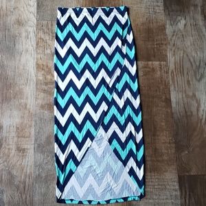 RUE 21 Large Hi-Lo skirt